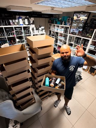 📦 Aleš, náš vedoucí prodejny CarDetailingShop.cz, má pro vás připraveno něco speciálního! Nově si můžete zakoupit dárková...