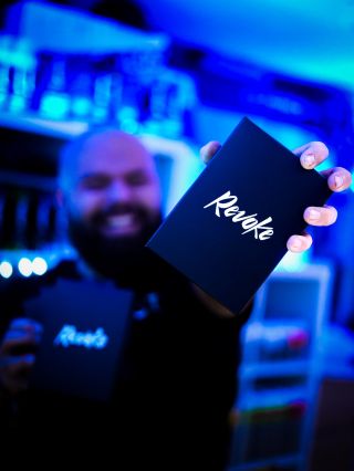 Oblíbené držáčky RZ od značky REVOKE jsou zpátky! 🔥 Ať už preferuješ Platesnap nebo ultra čistý design Plateless, obě...